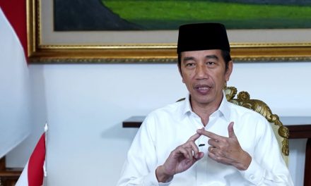 Presiden: Sederhanakan Prosedur, Segera Salurkan Bansos Tunai dan BLT Desa