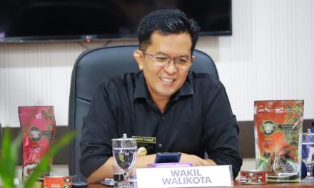 Kembali Jadi Key Note Speaker Webinar, Wawako Erwin Yunaz Ekspose Randang Payakumbuh