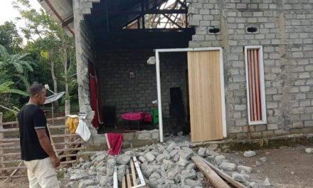 Ratusan Rumah Rusak Pascagempa M6,8 Maluku Utara