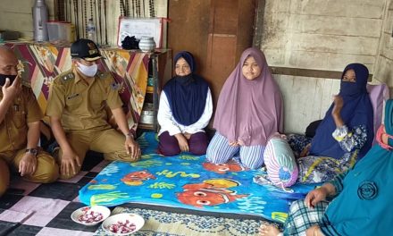 Ibu Hilda, Warga Malang Di NDB Didatangi Camat Payakumbuh Barat