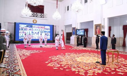 Presiden Jokowi Kukuhkan Anggota Paskibraka 2020