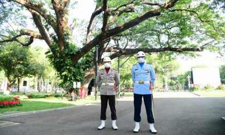 Susunan Petugas Upacara Penurunan Bendera Negara Sang Merah Putih di Istana Merdeka