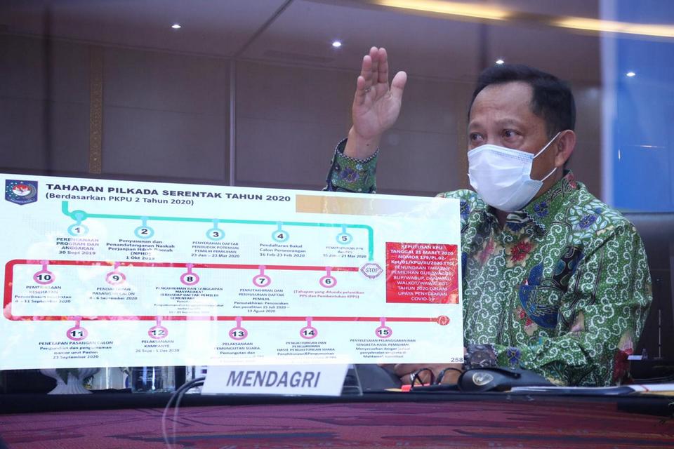 Beri Arahan di Sumbar, Mendagri: Pilkada Jadi Agen Perlawanan COVID-19