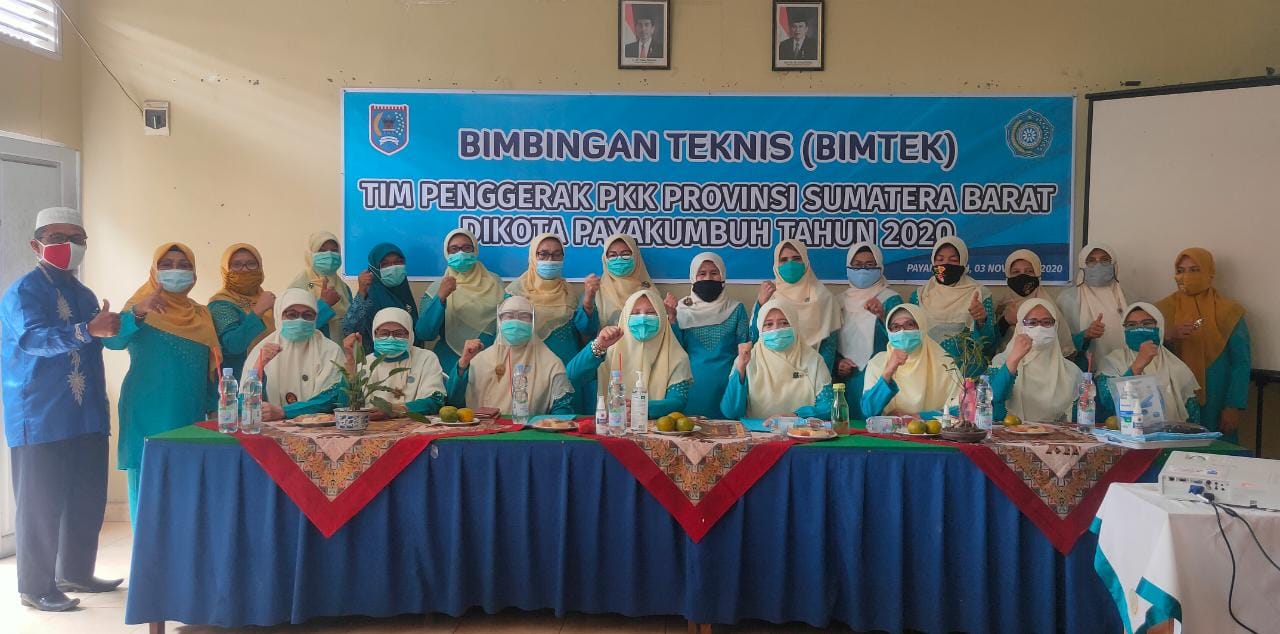 Bimtek TP-PKK Provinsi Sumatera Barat, Nevi Zuairina :”Anggota PKK Harus Melek IT”