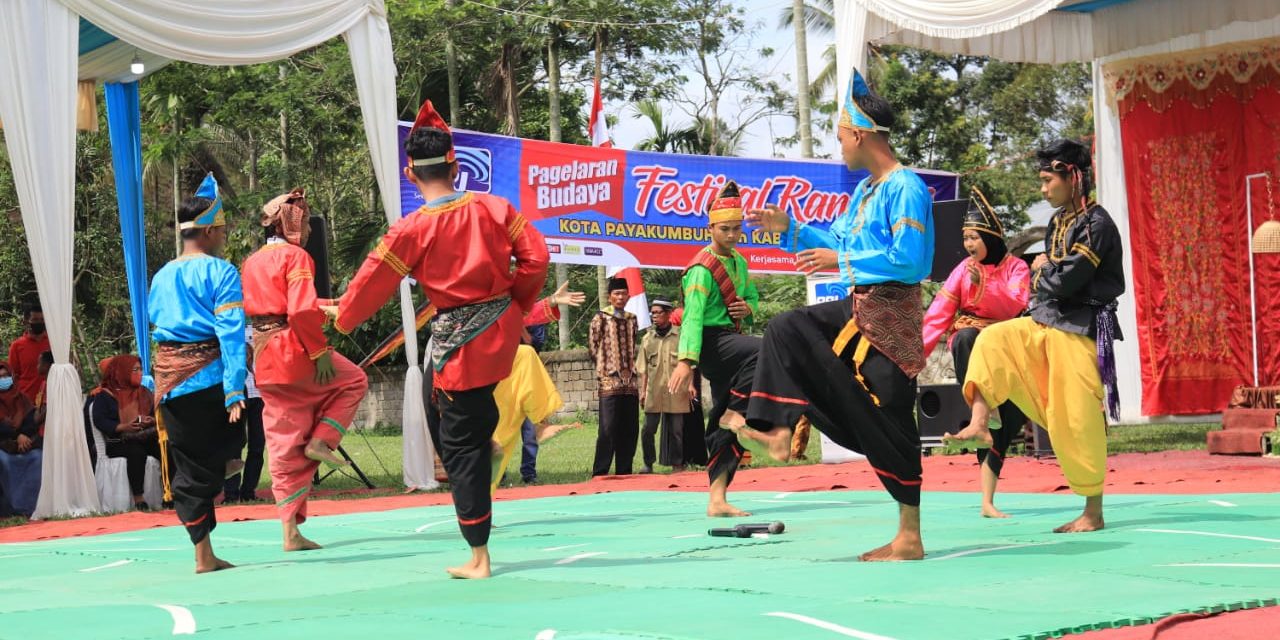 Ada Festival Randai Di Lapangan Bola Kaki Padang Somuik Talang, Cuma 3 Hari Lho