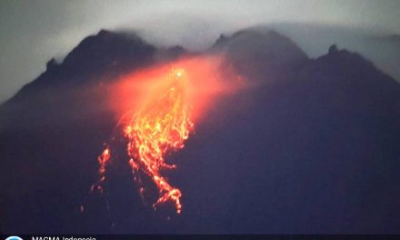 Aktivitas Vulkanik Meningkat, Guguran Lava Pijar Gunung Merapi Kembali Terjadi