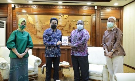 Gus Menteri Ingin Kabupaten Paniai Papua Bisa Lepas dari Status Daerah Tertinggal