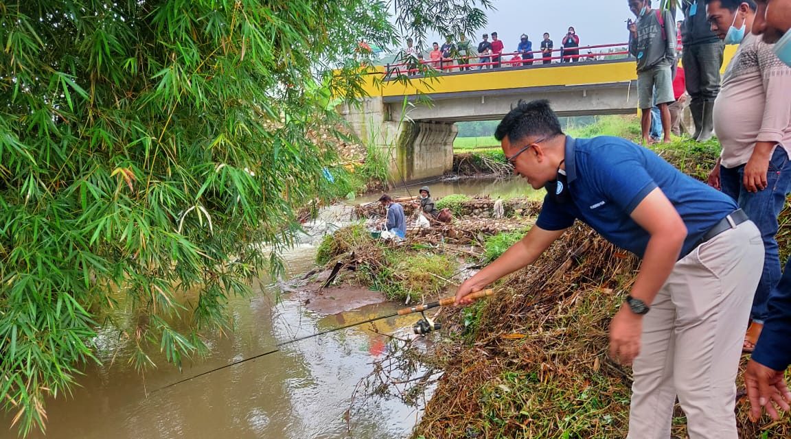 Bibit Ikan Sapaku Sudah Besar, Wawako Buka Mancing Mania Di Batang Sakali