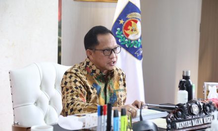 Mendagri Minta Kepala Daerah Turun Tangan Percepat Program Vaksinasi Covid-19