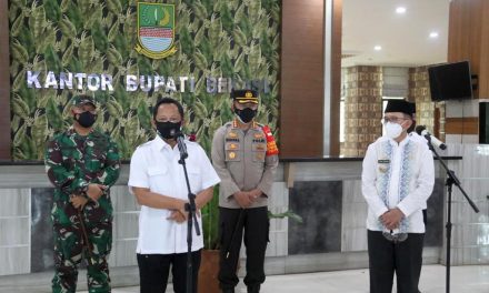 Di Kabupaten Bekasi, Mendagri Minta Mata Anggaran Pengendalian Pandemi Covid-19 Segera Direalisiasikan