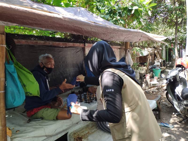 Lakukan Pemantauan dan Penguatan PPKM Level 4 Provinsi Bali, BNPB Berikan Bantuan 50.000 Masker