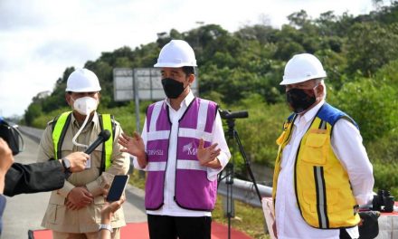 Presiden Tinjau Sodetan Akses Jalan ke IKN