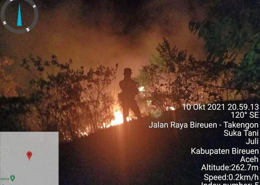 Kawasan Hutan dan Lahan Krueng Simpoe Seluas 7 Hektar Terbakar