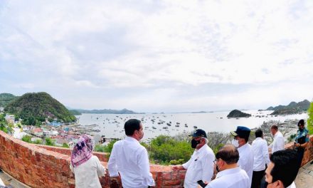 Saat Presiden Jokowi Kunjungi Tempat Terbaik Menikmati Senja di Labuan Bajo