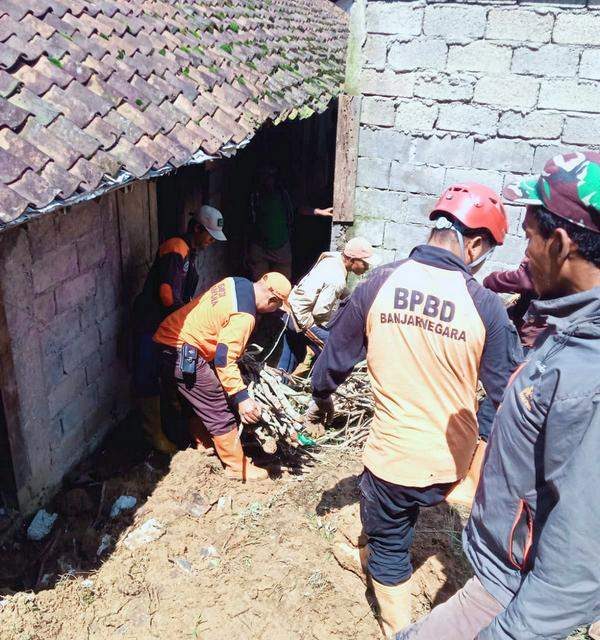 Tim Gabungan Lakukan Upaya Penanganan Longsor di Kabupaten Banjarnegara