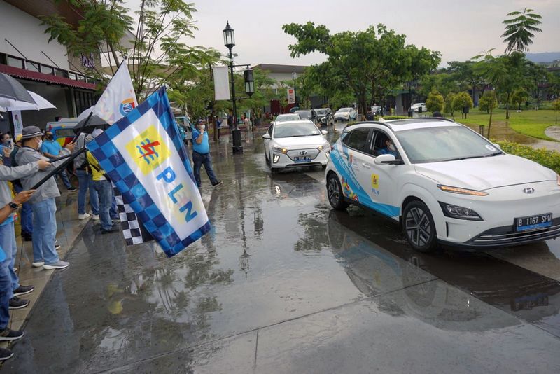 PLN Buktikan Hematnya Pakai Mobil Listrik, 72 Kilometer Hanya Perlu Rp 10.000