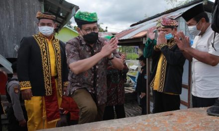 Berbalas Pantun dengan Warga Tidung di Kaltara, Gus Halim : Adat Istiadat Desa Kekayaan Luar Biasa