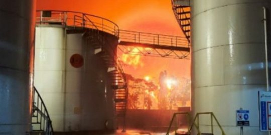 Pertamina Maksimalkan Pemadaman Tangki di Area Kilang Cilacap