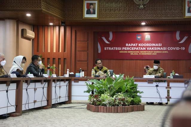 Mendagri Minta Pemda Aceh Penuhi Target Vaksinasi 70 Persen