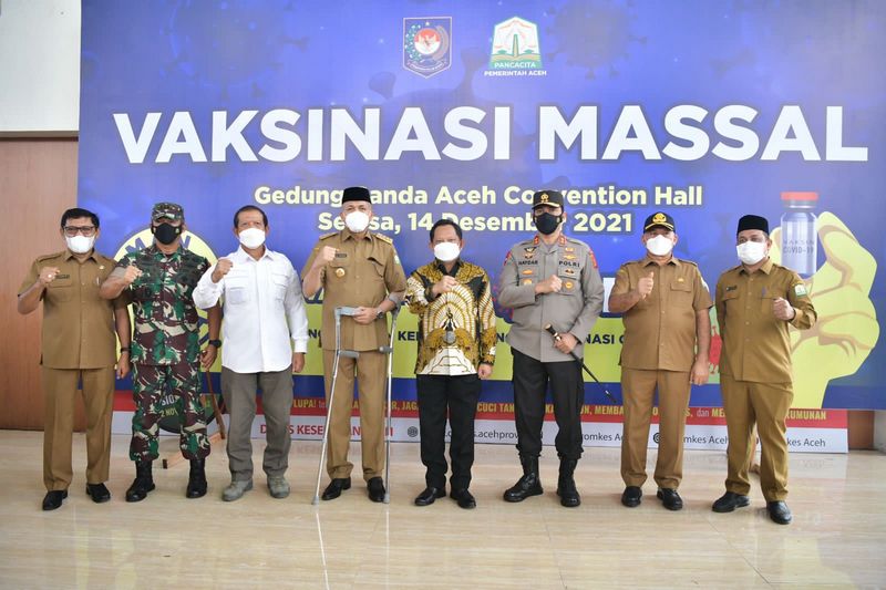 Stok Vaksin di Provinsi Aceh Memadai, Mendagri Minta Tokoh Masyarakat Dukung Percepatan Vaksinasi