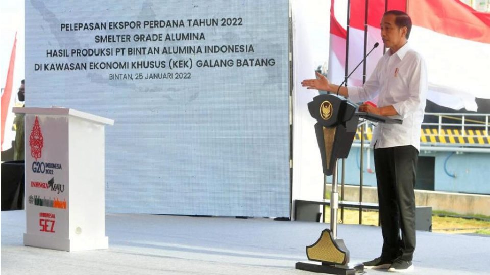 Presiden Jokowi Lepas Ekspor Perdana Smelter Grade Alumina