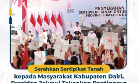 Serahkan Sertipikat Tanah kepada Masyarakat Kabupaten Dairi, Presiden Jokowi Tekankan Pentingnya Kepastian Hukum Hak Atas Tanah