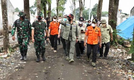 Tinjau Lokasi Relokasi Candipuro, Kepala BNPB Dorong Percepatan Pembangunan Huntara dan Huntap