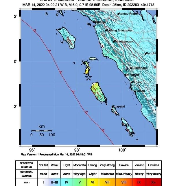 Guncangan Gempa (M)6,7 Dirasakan Kuat Warga Kabupaten Nias Selatan