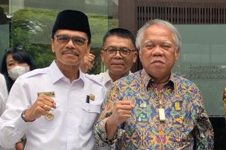 Bupati Safaruddin Dan Kementrian PUPR, Komit Tuntaskan Tol Riau – Limapuluh Kota