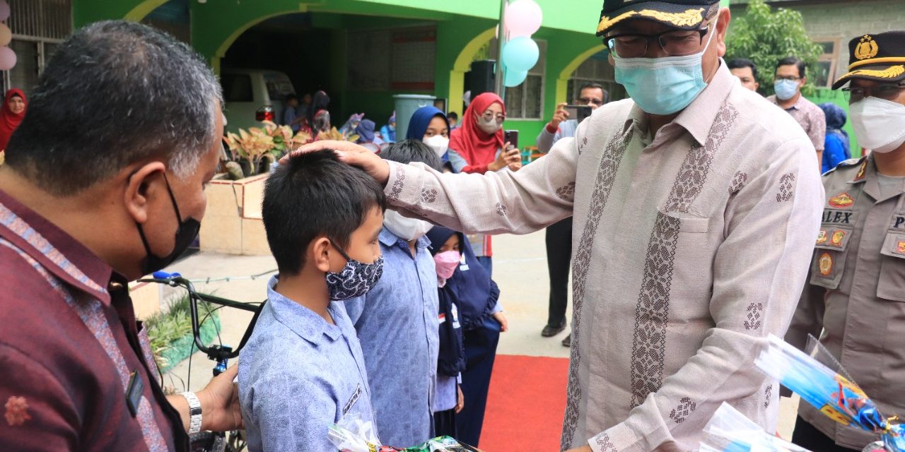 Wako Riza Falepi Launching Sumdarsin 6-11 Tahun, 14.160 Siswa Sekolah Butuh Divaksin Untuk Capai Herd Immunity