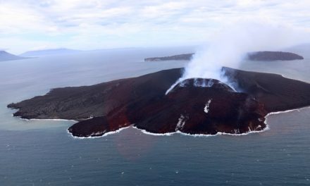 Potensi Dampak Risiko Anak Gunung Krakatau Melemah, BNPB Ingatkan Tetap Selalu Waspada