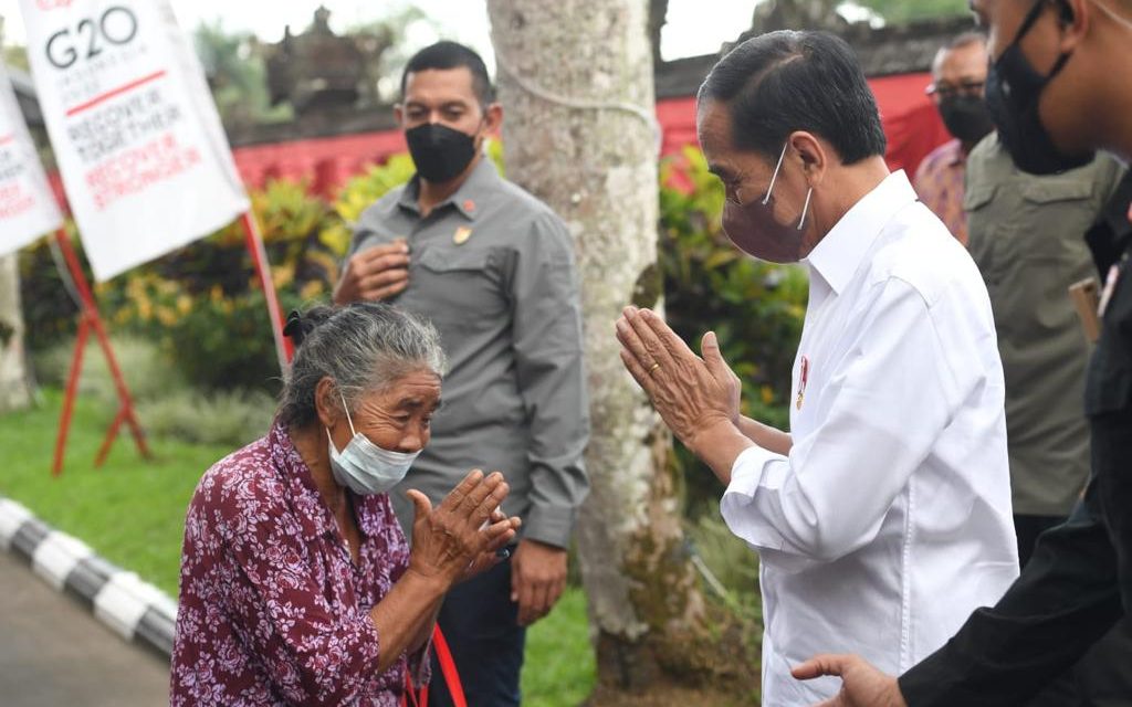 Sukacitanya Warga Tampaksiring Bertemu Presiden Jokowi