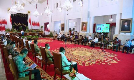 Presiden Jokowi Sampaikan Enam Arahan dalam Sidang Kabinet Paripurna