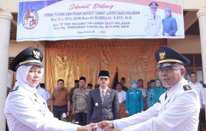 Bupati Safaruddin Ingatkan Untuk Meningkatkan Pelayanan Publik Ke Camat Lasahan