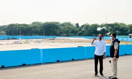 Presiden Jokowi Saksikan Balapan Formula E