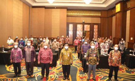 Aparatur Pemerintah Diminta Terapkan Budaya Kerja BerAKHLAK