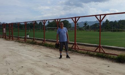 Wako Riza Falepi Di Akhir Masa Jabatan Masih Bersemangat Membangun Trek Lari Di samping Lapangan Bola Batang Agam Tanjung Pauh, Sudah Bisa Dipakai, Mari Jogging Disini!