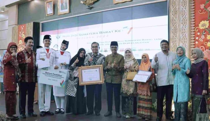 Rahmat Hidayat Terbaik II Lomba Camat Berprestasi Sumbar