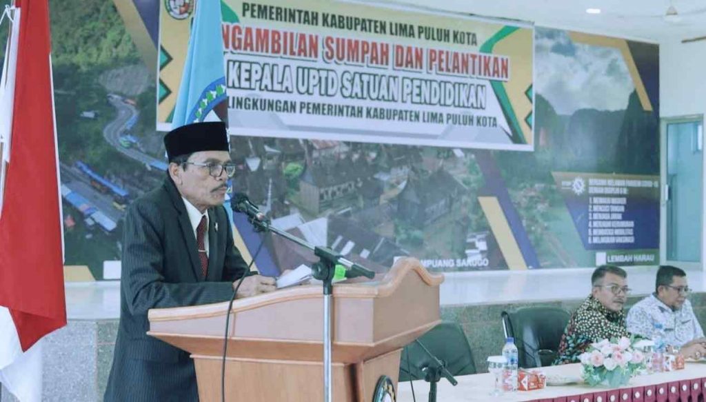 Bupati Safaruddin Lantik 104 Kepala UPTD SD Dan SMP