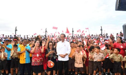 Lagu “Kota Manado yang Kucintai” Sambut Kedatangan Presiden di Bunaken