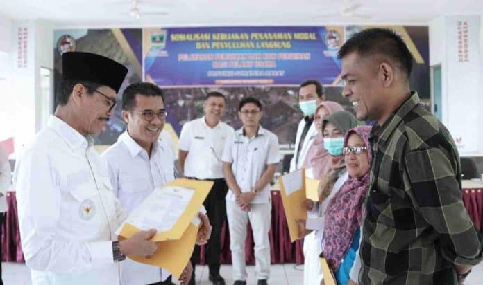 Bupati Safaruddin Buka Sosialisasi Penyuluhan Pelaku Usaha