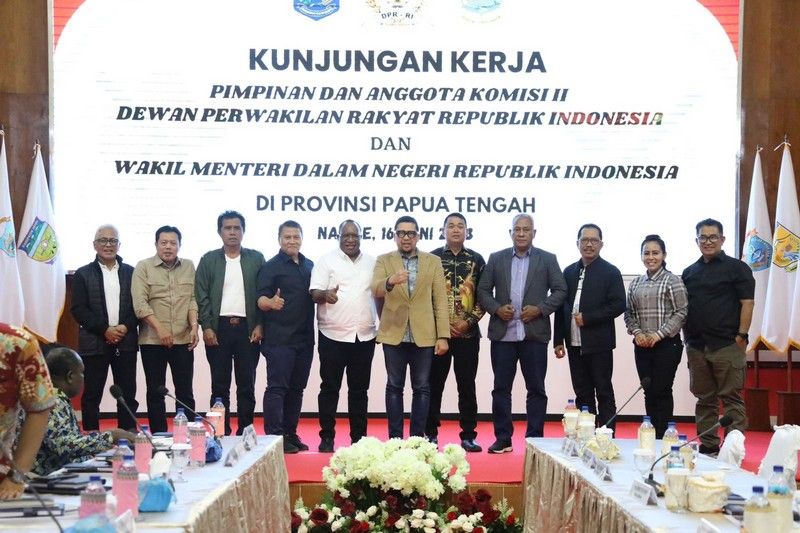 Kunjungi Provinsi Papua Tengah, Wamendagri Dorong Pemerintah Petakan Program Prioritas