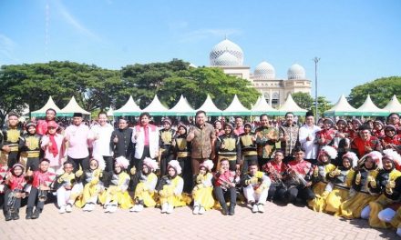 Kemendagri Canangkan Pembagian Bendera Merah Putih Tahun 2023 di Kota Lhokseumawe