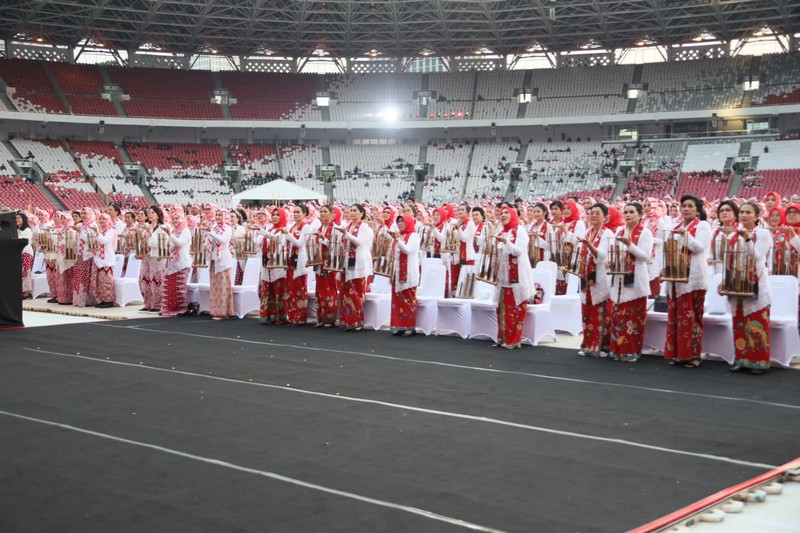 Kompaknya 15.110 Pemain Angklung Pecahkan Rekor Dunia