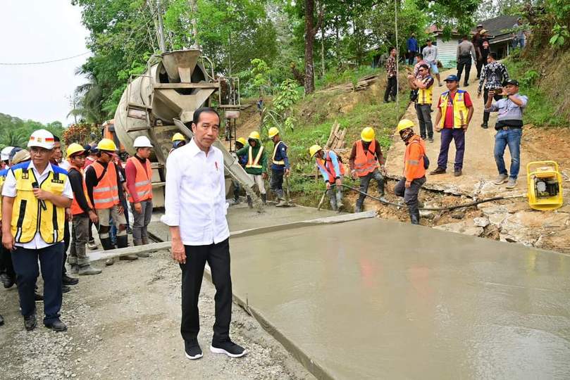 Presiden Jokowi Tinjau Progres Penanganan IJD di Kabupaten Penajam Paser Utara