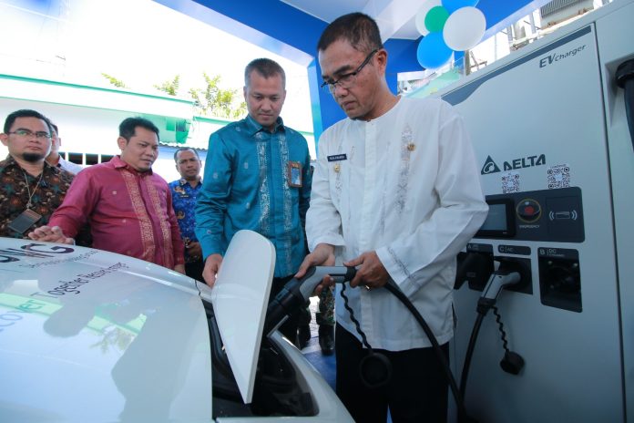 PLN UP3 Payakumbuh Launching SPKLU, Pj. Wali Kota Rida Ananda: Payakumbuh Siap Dilalui Kendaraan Listrik