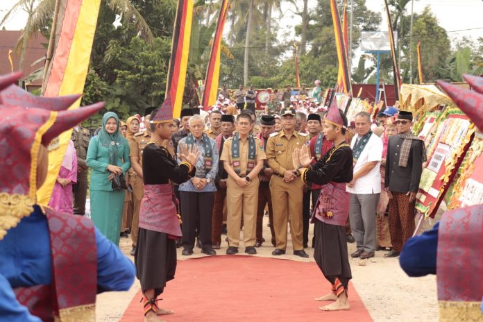 PJ Walikota Mendampingi tim penilai lomba kompetensi Camat tingkat Provinsi