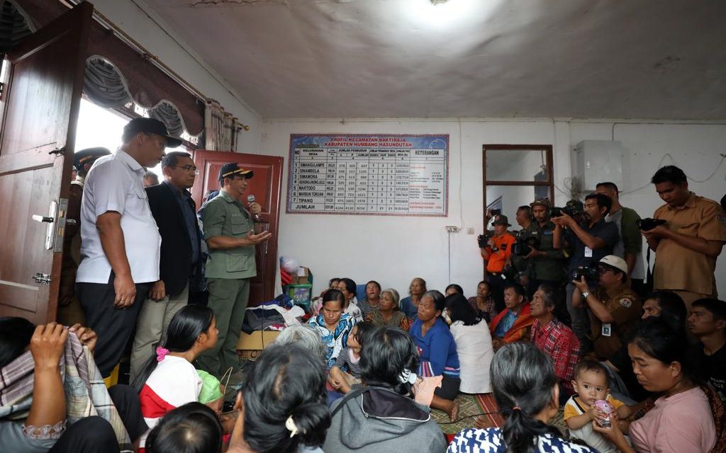 Melihat Lokasi Pengungsian Warga Terdampak Banjir Bandang Humbahas