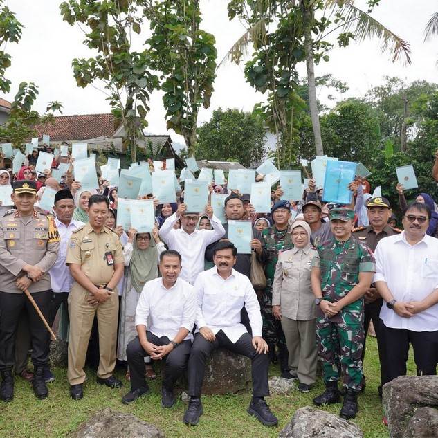 Serahkan Sertipikat Tanah di Kabupaten Bogor, Menteri ATR/Kepala BPN Ungkap Keuntungan bagi Masyarakat