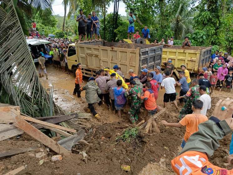 [UPDATE] – Tiga Orang Meninggal Dunia Pasca Banjir dan Longsor di Kabupaten Padang Pariaman